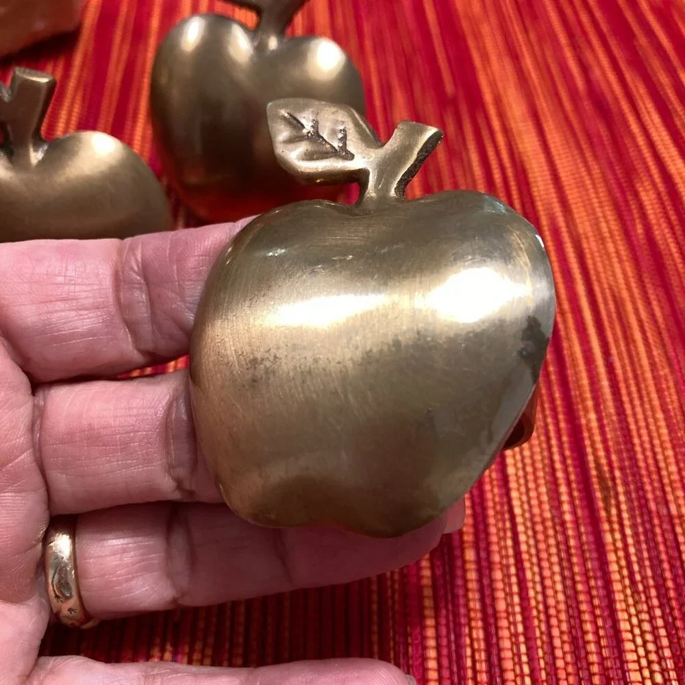Apple Napkin Rings, Set of 6, Brass or Brass-Plated Country Farmhouse Gold Metal
